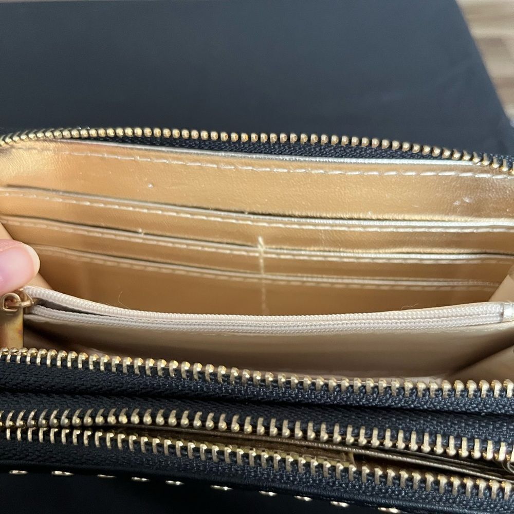 Wallet - Picture 3 of 6